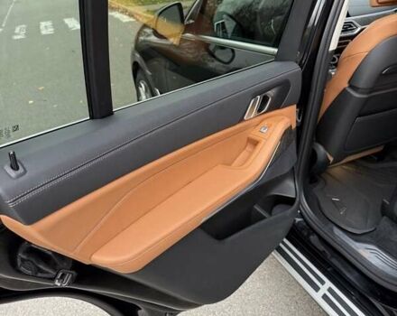 Чорний БМВ X7, об'ємом двигуна 3 л та пробігом 147 тис. км за 54900 $, фото 37 на Automoto.ua