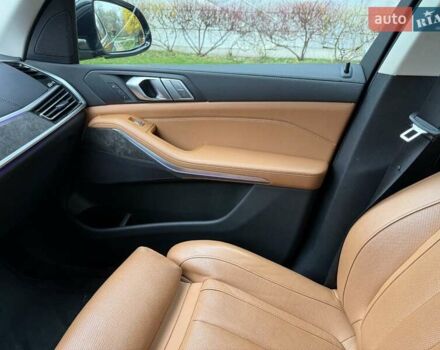 Чорний БМВ X7, об'ємом двигуна 3 л та пробігом 147 тис. км за 54900 $, фото 34 на Automoto.ua