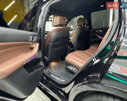 Черный БМВ X7, объемом двигателя 2.99 л и пробегом 94 тыс. км за 95000 $, фото 9 на Automoto.ua