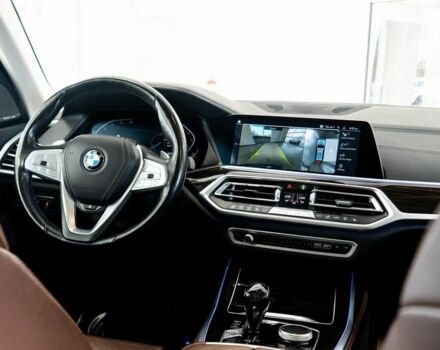 Черный БМВ X7, объемом двигателя 3 л и пробегом 32 тыс. км за 60000 $, фото 23 на Automoto.ua