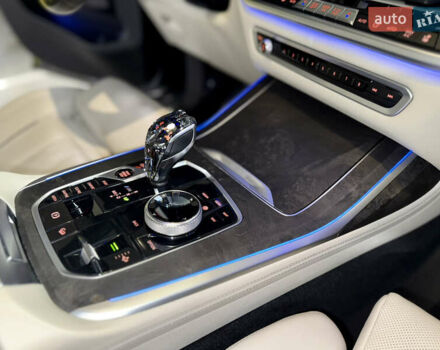 Черный БМВ X7, объемом двигателя 3 л и пробегом 74 тыс. км за 83700 $, фото 44 на Automoto.ua