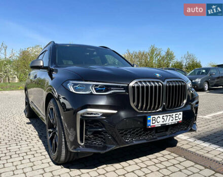 Черный БМВ X7, объемом двигателя 2.99 л и пробегом 105 тыс. км за 81100 $, фото 6 на Automoto.ua