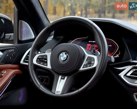 Черный БМВ X7, объемом двигателя 4.39 л и пробегом 102 тыс. км за 78500 $, фото 90 на Automoto.ua