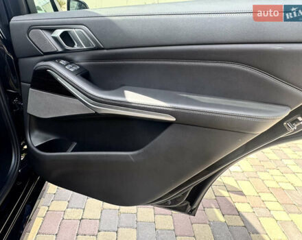 Черный БМВ X7, объемом двигателя 3 л и пробегом 195 тыс. км за 53300 $, фото 30 на Automoto.ua