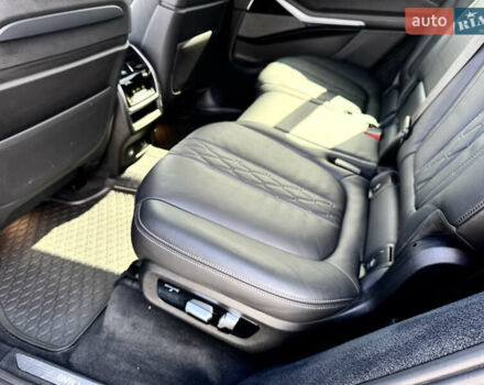 Черный БМВ X7, объемом двигателя 3 л и пробегом 195 тыс. км за 53300 $, фото 26 на Automoto.ua