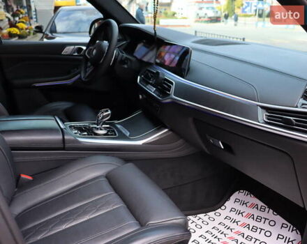 Черный БМВ X7, объемом двигателя 3 л и пробегом 164 тыс. км за 74900 $, фото 53 на Automoto.ua