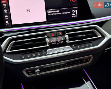 Черный БМВ X7, объемом двигателя 4.39 л и пробегом 102 тыс. км за 78500 $, фото 98 на Automoto.ua