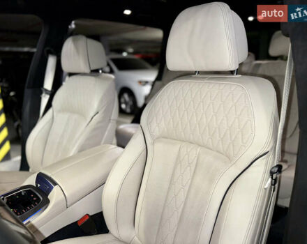 Черный БМВ X7, объемом двигателя 3 л и пробегом 74 тыс. км за 83700 $, фото 23 на Automoto.ua