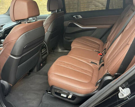 Черный БМВ X7, объемом двигателя 4.39 л и пробегом 107 тыс. км за 70600 $, фото 21 на Automoto.ua