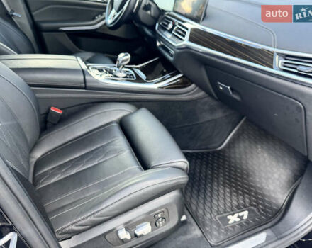 Черный БМВ X7, объемом двигателя 3 л и пробегом 195 тыс. км за 53300 $, фото 38 на Automoto.ua