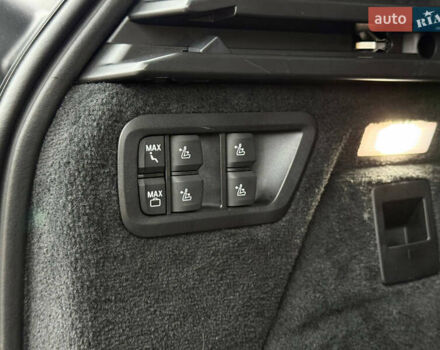 Черный БМВ X7, объемом двигателя 4.39 л и пробегом 102 тыс. км за 78500 $, фото 106 на Automoto.ua