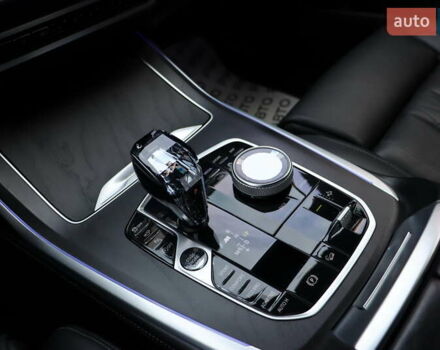 Черный БМВ X7, объемом двигателя 3 л и пробегом 164 тыс. км за 74900 $, фото 33 на Automoto.ua