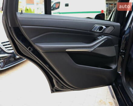 Черный БМВ X7, объемом двигателя 3 л и пробегом 164 тыс. км за 74900 $, фото 38 на Automoto.ua