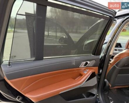 Черный БМВ X7, объемом двигателя 3 л и пробегом 43 тыс. км за 72900 $, фото 33 на Automoto.ua