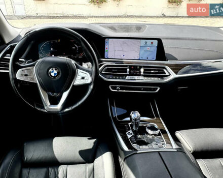 Черный БМВ X7, объемом двигателя 3 л и пробегом 195 тыс. км за 53300 $, фото 22 на Automoto.ua