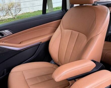 Чорний БМВ X7, об'ємом двигуна 3 л та пробігом 147 тис. км за 54900 $, фото 36 на Automoto.ua