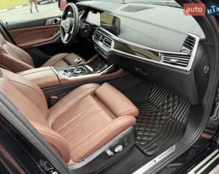 Черный БМВ X7, объемом двигателя 2.99 л и пробегом 124 тыс. км за 74900 $, фото 32 на Automoto.ua
