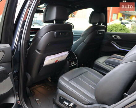 Черный БМВ X7, объемом двигателя 3 л и пробегом 164 тыс. км за 74900 $, фото 41 на Automoto.ua