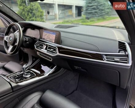 Черный БМВ X7, объемом двигателя 2.99 л и пробегом 107 тыс. км за 75000 $, фото 55 на Automoto.ua
