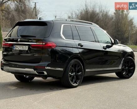 Черный БМВ X7, объемом двигателя 3 л и пробегом 43 тыс. км за 72900 $, фото 5 на Automoto.ua
