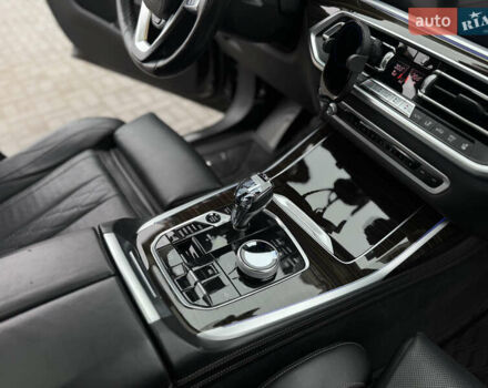 Чорний БМВ X7, об'ємом двигуна 2.99 л та пробігом 160 тис. км за 67000 $, фото 26 на Automoto.ua