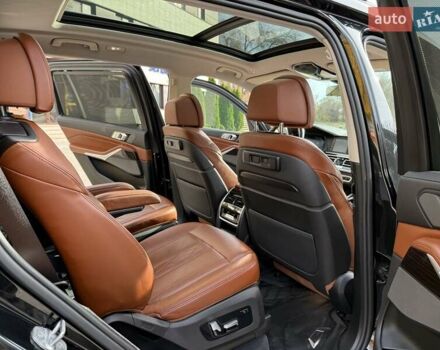 Черный БМВ X7, объемом двигателя 3 л и пробегом 43 тыс. км за 72900 $, фото 37 на Automoto.ua