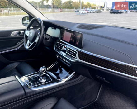 Черный БМВ X7, объемом двигателя 3 л и пробегом 195 тыс. км за 53300 $, фото 39 на Automoto.ua