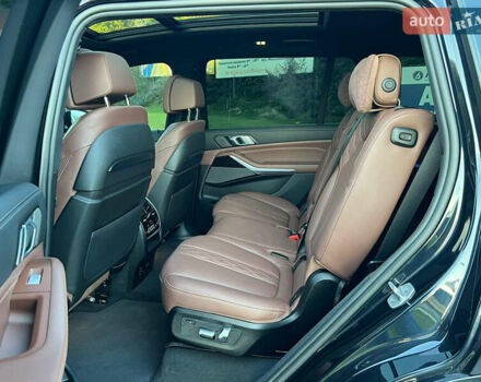 Черный БМВ X7, объемом двигателя 2.99 л и пробегом 87 тыс. км за 69999 $, фото 16 на Automoto.ua