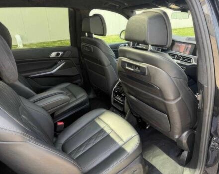 Чорний БМВ X7, об'ємом двигуна 4.4 л та пробігом 30 тис. км за 45000 $, фото 9 на Automoto.ua