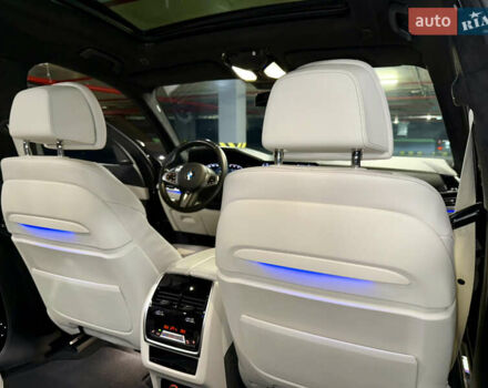 Черный БМВ X7, объемом двигателя 3 л и пробегом 74 тыс. км за 83700 $, фото 35 на Automoto.ua