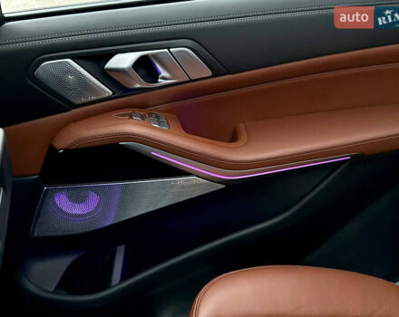 Черный БМВ X7, объемом двигателя 4.39 л и пробегом 102 тыс. км за 78500 $, фото 93 на Automoto.ua