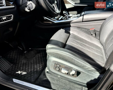 Черный БМВ X7, объемом двигателя 3 л и пробегом 195 тыс. км за 53300 $, фото 11 на Automoto.ua