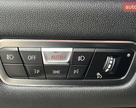 Черный БМВ X7, объемом двигателя 3 л и пробегом 137 тыс. км за 63999 $, фото 20 на Automoto.ua