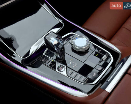 Чорний БМВ X7, об'ємом двигуна 4.39 л та пробігом 102 тис. км за 78777 $, фото 100 на Automoto.ua