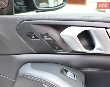 Черный БМВ X7, объемом двигателя 3 л и пробегом 164 тыс. км за 74900 $, фото 55 на Automoto.ua