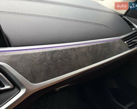 Чорний БМВ X7, об'ємом двигуна 3 л та пробігом 147 тис. км за 54900 $, фото 27 на Automoto.ua