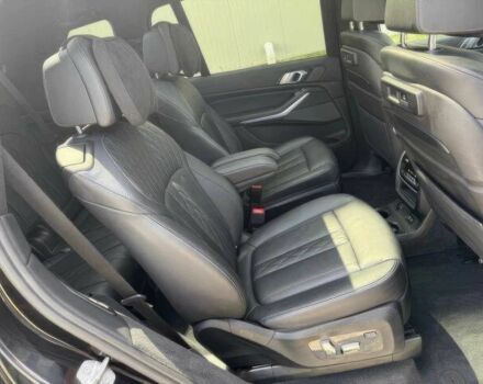 Чорний БМВ X7, об'ємом двигуна 4.4 л та пробігом 30 тис. км за 45000 $, фото 8 на Automoto.ua