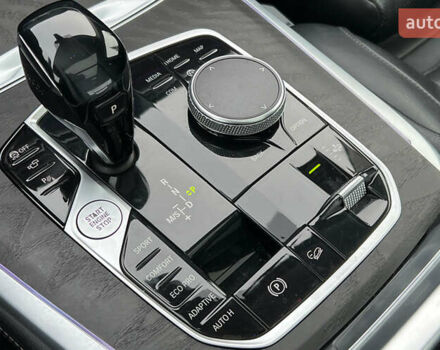 Черный БМВ X7, объемом двигателя 3 л и пробегом 137 тыс. км за 63999 $, фото 17 на Automoto.ua