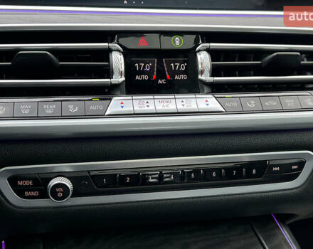 Черный БМВ X7, объемом двигателя 3 л и пробегом 137 тыс. км за 63999 $, фото 16 на Automoto.ua