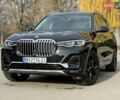 Черный БМВ X7, объемом двигателя 3 л и пробегом 43 тыс. км за 72900 $, фото 1 на Automoto.ua