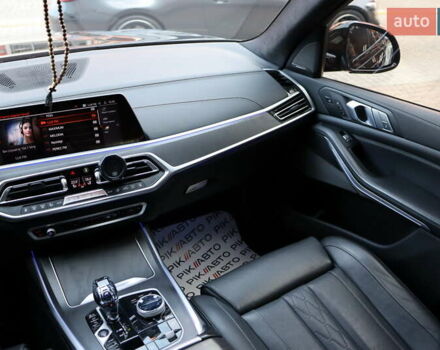 Черный БМВ X7, объемом двигателя 3 л и пробегом 164 тыс. км за 74900 $, фото 45 на Automoto.ua