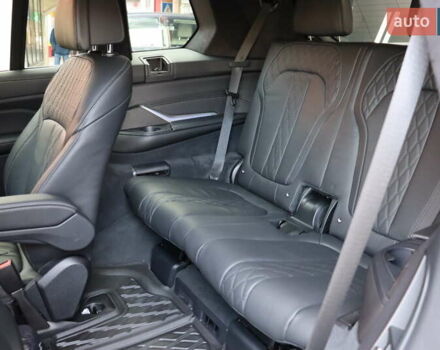 Черный БМВ X7, объемом двигателя 3 л и пробегом 164 тыс. км за 74900 $, фото 47 на Automoto.ua