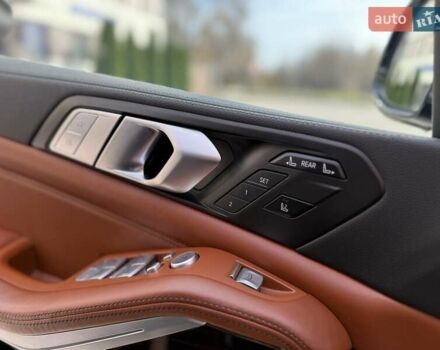 Черный БМВ X7, объемом двигателя 3 л и пробегом 43 тыс. км за 72900 $, фото 23 на Automoto.ua