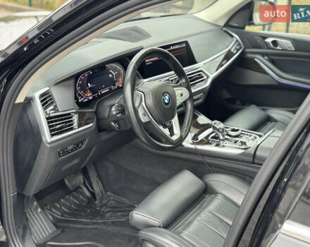 Чорний БМВ X7, об'ємом двигуна 2.99 л та пробігом 160 тис. км за 67000 $, фото 17 на Automoto.ua