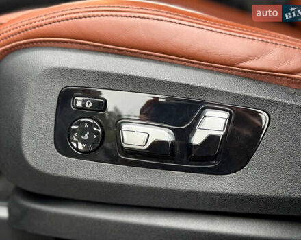 Черный БМВ X7, объемом двигателя 4.39 л и пробегом 102 тыс. км за 78500 $, фото 77 на Automoto.ua