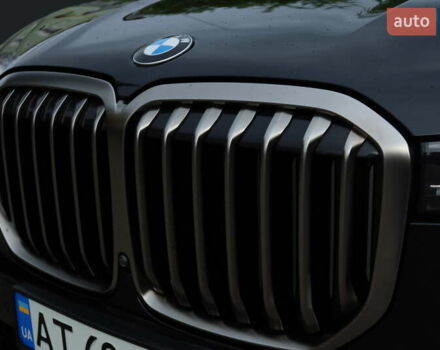 Черный БМВ X7, объемом двигателя 4.39 л и пробегом 77 тыс. км за 85000 $, фото 6 на Automoto.ua