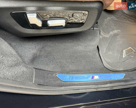 Черный БМВ X7, объемом двигателя 2.99 л и пробегом 150 тыс. км за 71000 $, фото 13 на Automoto.ua