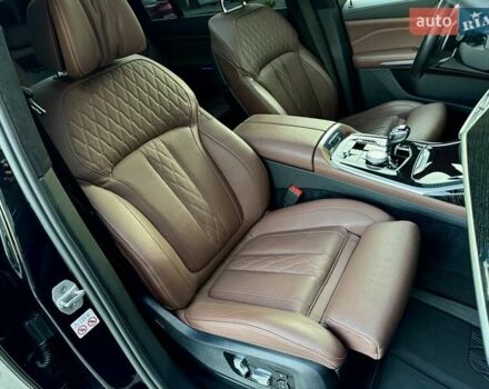 Черный БМВ X7, объемом двигателя 2.99 л и пробегом 87 тыс. км за 88500 $, фото 35 на Automoto.ua