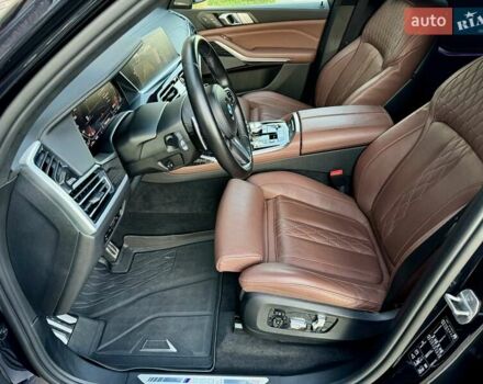 Черный БМВ X7, объемом двигателя 2.99 л и пробегом 87 тыс. км за 88500 $, фото 24 на Automoto.ua