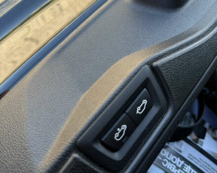 Чорний БМВ X7, об'ємом двигуна 2.99 л та пробігом 95 тис. км за 83000 $, фото 45 на Automoto.ua